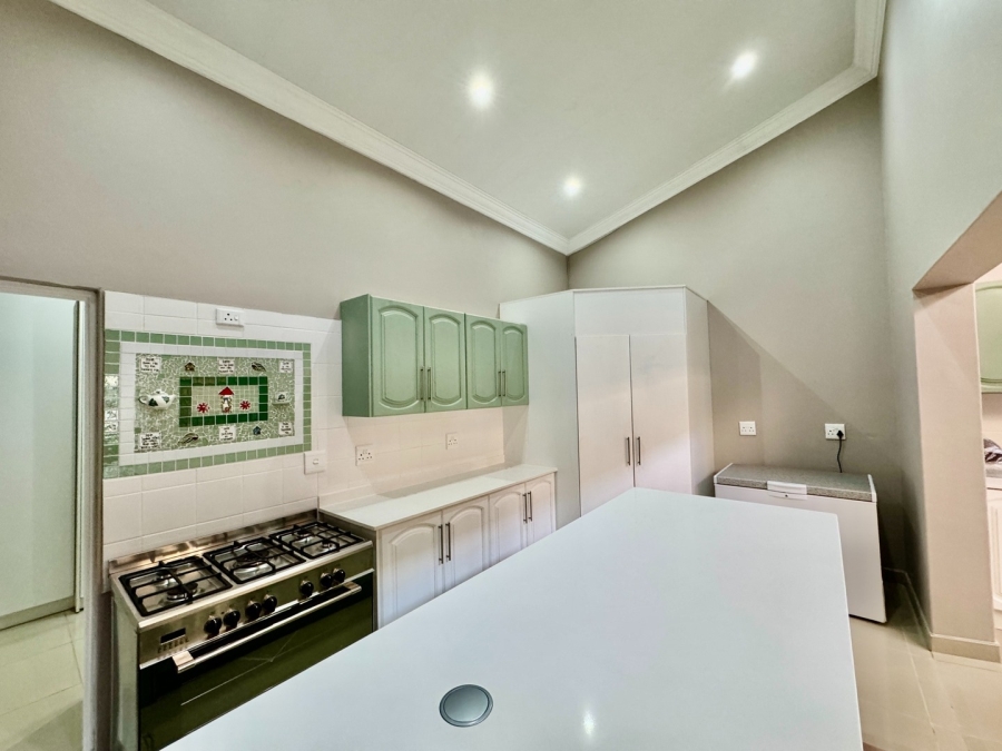 5 Bedroom Property for Sale in Mooivallei Park North West